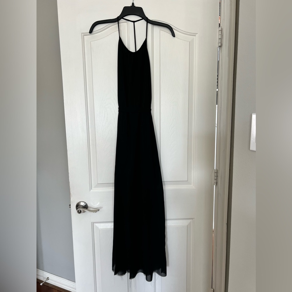 Gorgeous open back dress!!